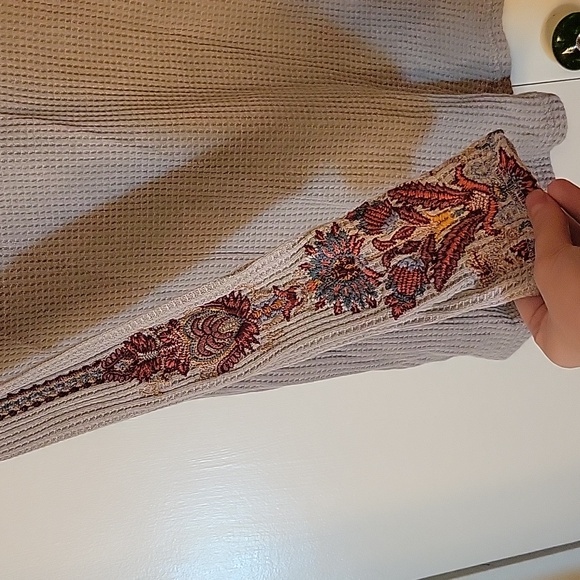 Sundance Waffle Knit Embroidered Henley - Picture 4 of 5